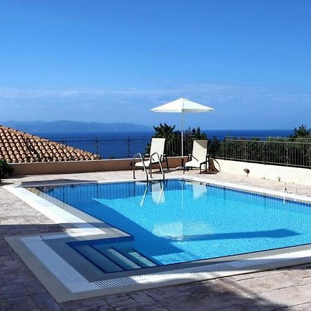 Provenzo And Meliti Villas Лурдата Екстериор снимка