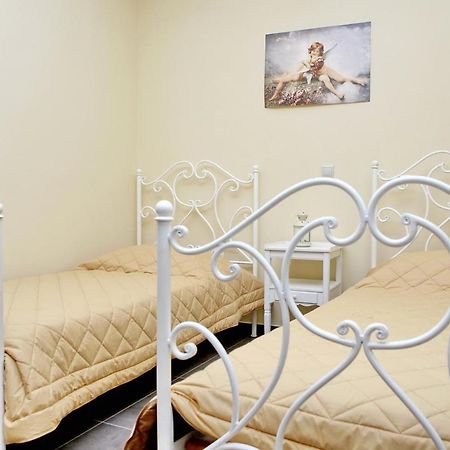 Provenzo And Meliti Villas Лурдата Екстериор снимка