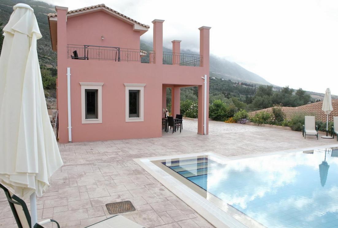 Provenzo And Meliti Villas Лурдата Екстериор снимка
