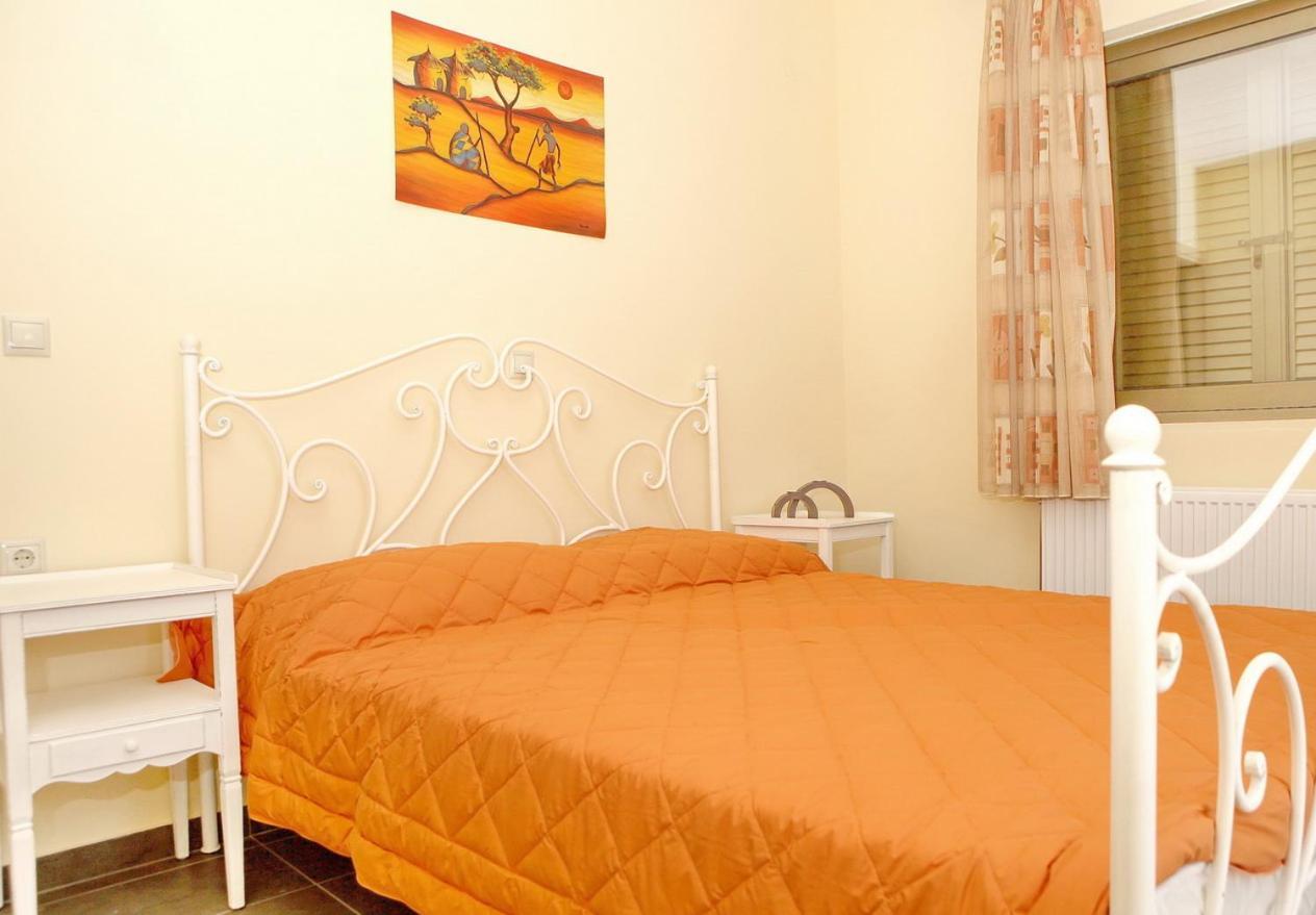Provenzo And Meliti Villas Лурдата Екстериор снимка