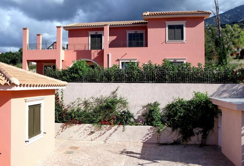 Provenzo And Meliti Villas Лурдата Екстериор снимка