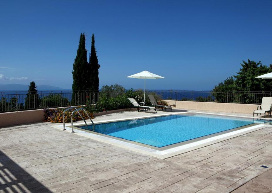 Provenzo And Meliti Villas Лурдата Екстериор снимка